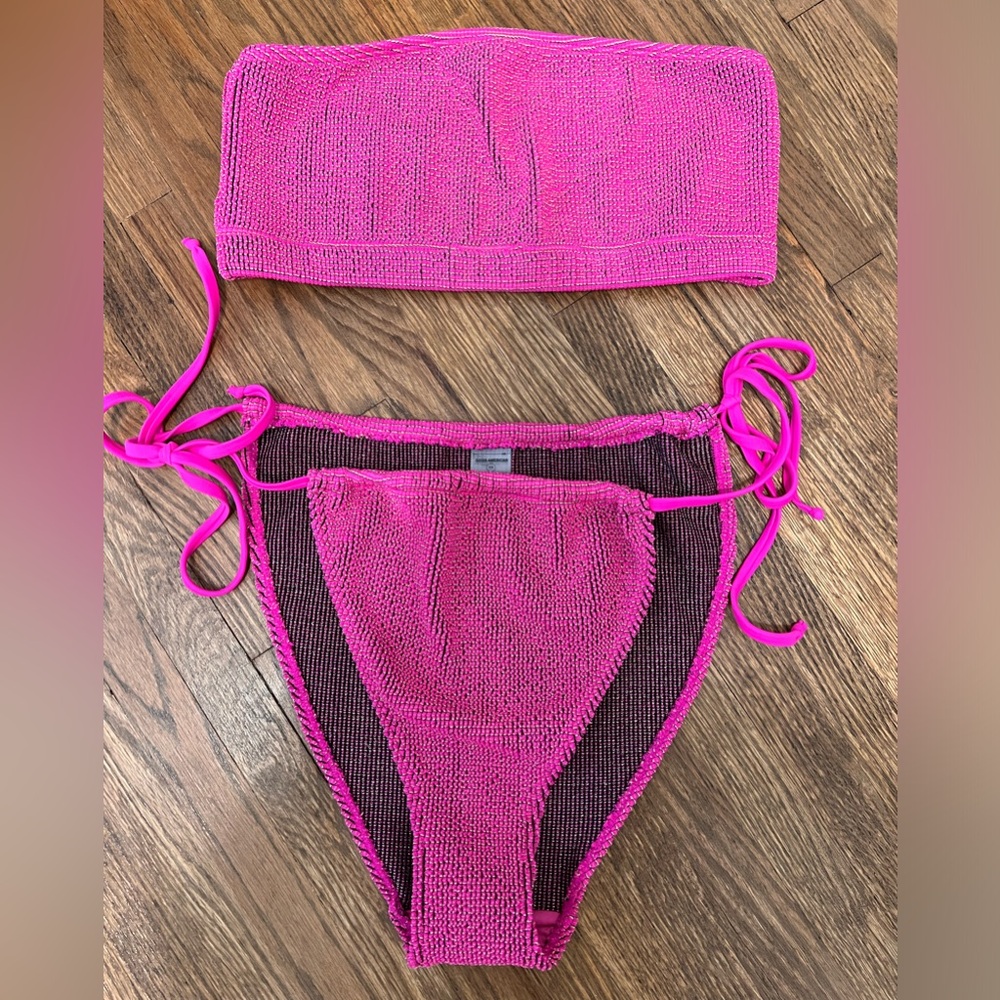 GOOD AMERICAN PINK SHIMMER BANDEAU BIKINI SET ✨
